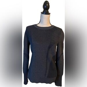 Under Armour UA IntelliKnit Phantom 2.0 Crew Sweatshirt 1354394 002 - Women’s L